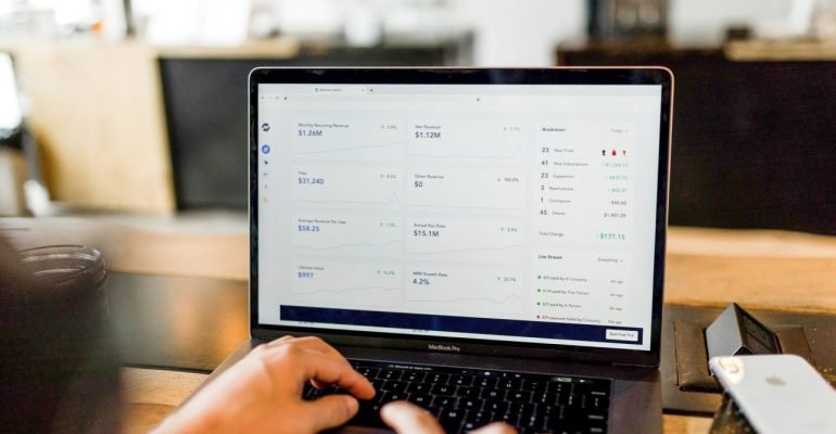 Biuro rachunkowe Poznań – Taxon poleca swoją aplikację