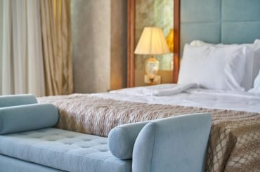 Czy używane łóżko tapicerowane to dobry pomysł?