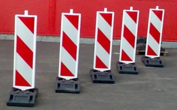 Znaki drogowe – nie tylko znak, ale i podstawa ma znaczenie