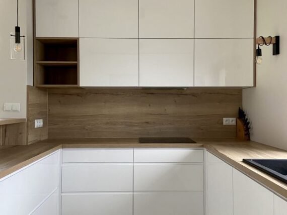 Kuchnia marzeń na wyciągnięcie ręki – jak zamówić idealne meble kuchenne?